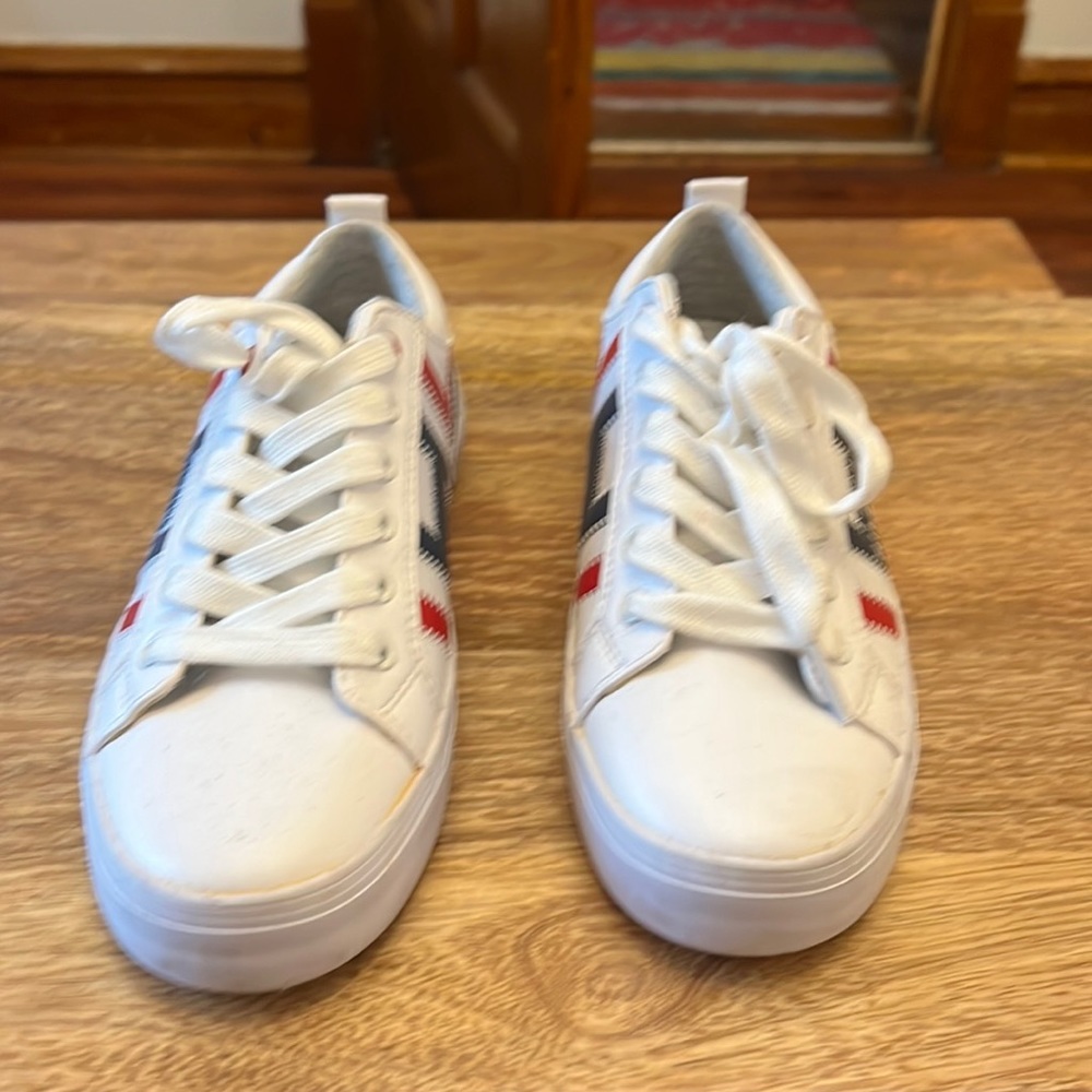 Tommy Hilfiger sneakers